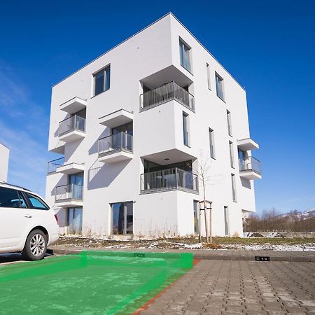 Avocado Apartment Victory Port Liptovsky Mikulas Bagian luar foto