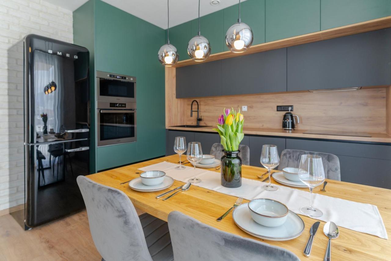 Avocado Apartment Victory Port Liptovsky Mikulas Bagian luar foto